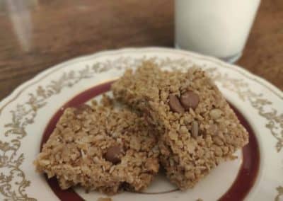 granola bars plated